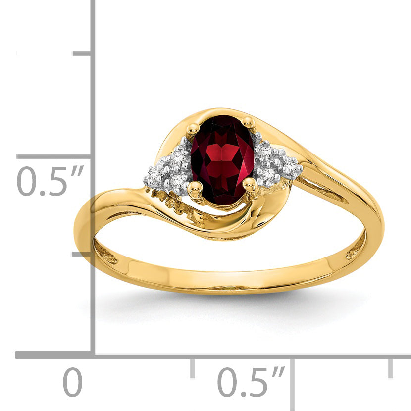 Anillo de Oro de 14k con Granate y Diamantes