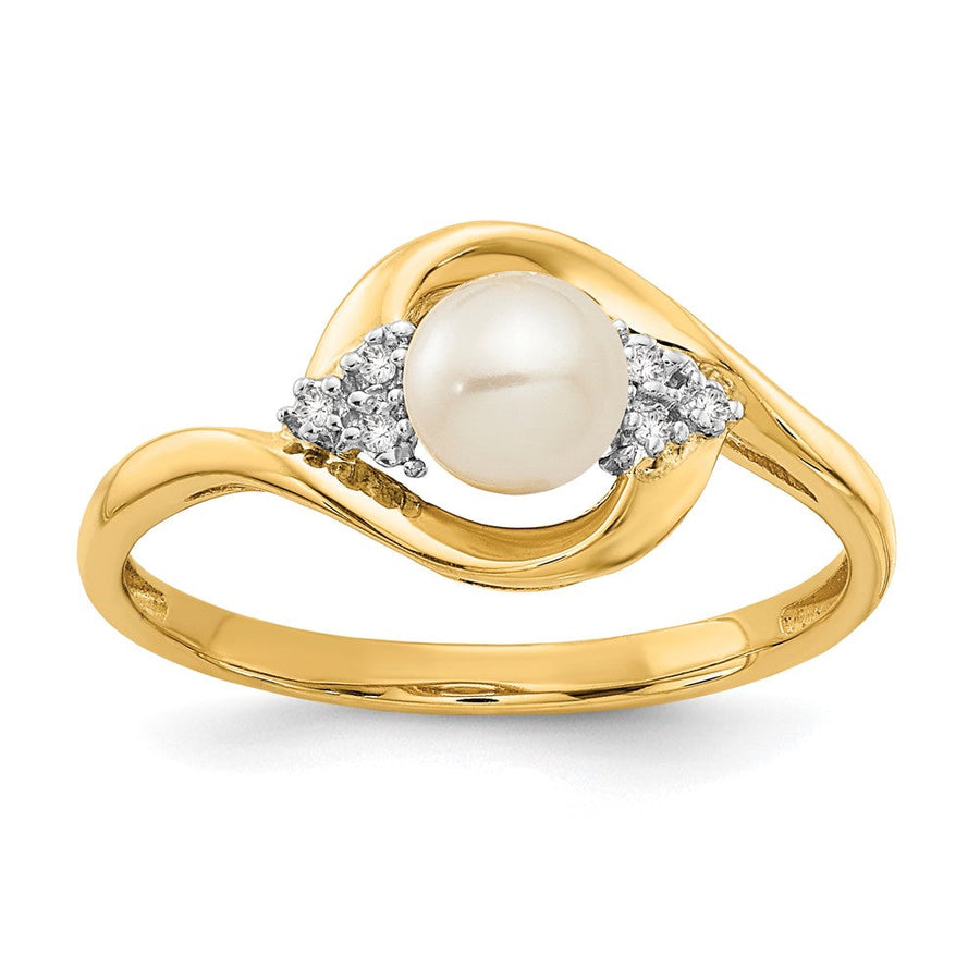 Anillo de Perla Cultivada de Agua Dulce y Diamante de 14k en Oro