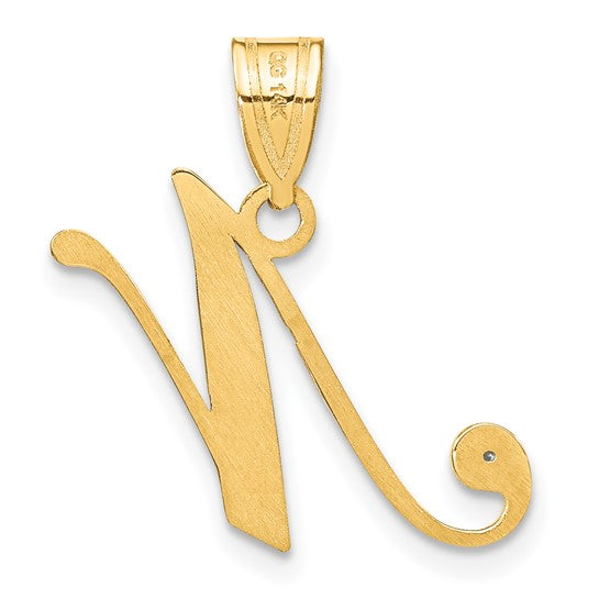 Dije con Letra "N" Estilo Escritura en Oro Amarillo de 14K con Diamante