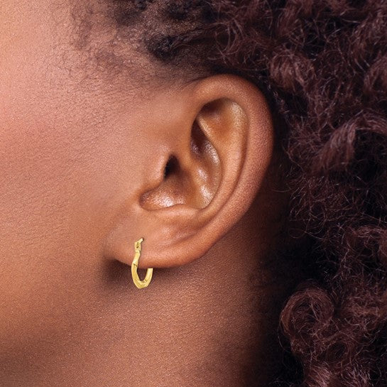 Pendientes de Aro Torcido Pulido en Oro Amarillo de 14K