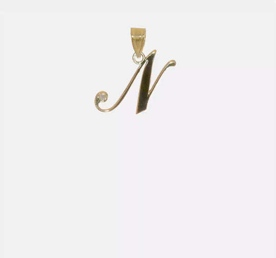 Dije con Letra "N" Estilo Escritura en Oro Amarillo de 14K con Diamante