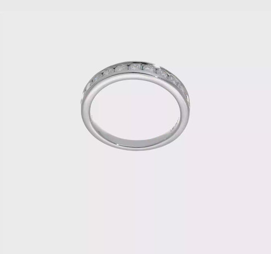 Anillo de Oro Blanco de 14k con Diamantes de Laboratorio de 3/4 Quilate, Pureza VS/SI+ y Color G+ con Engaste de Canal Completo