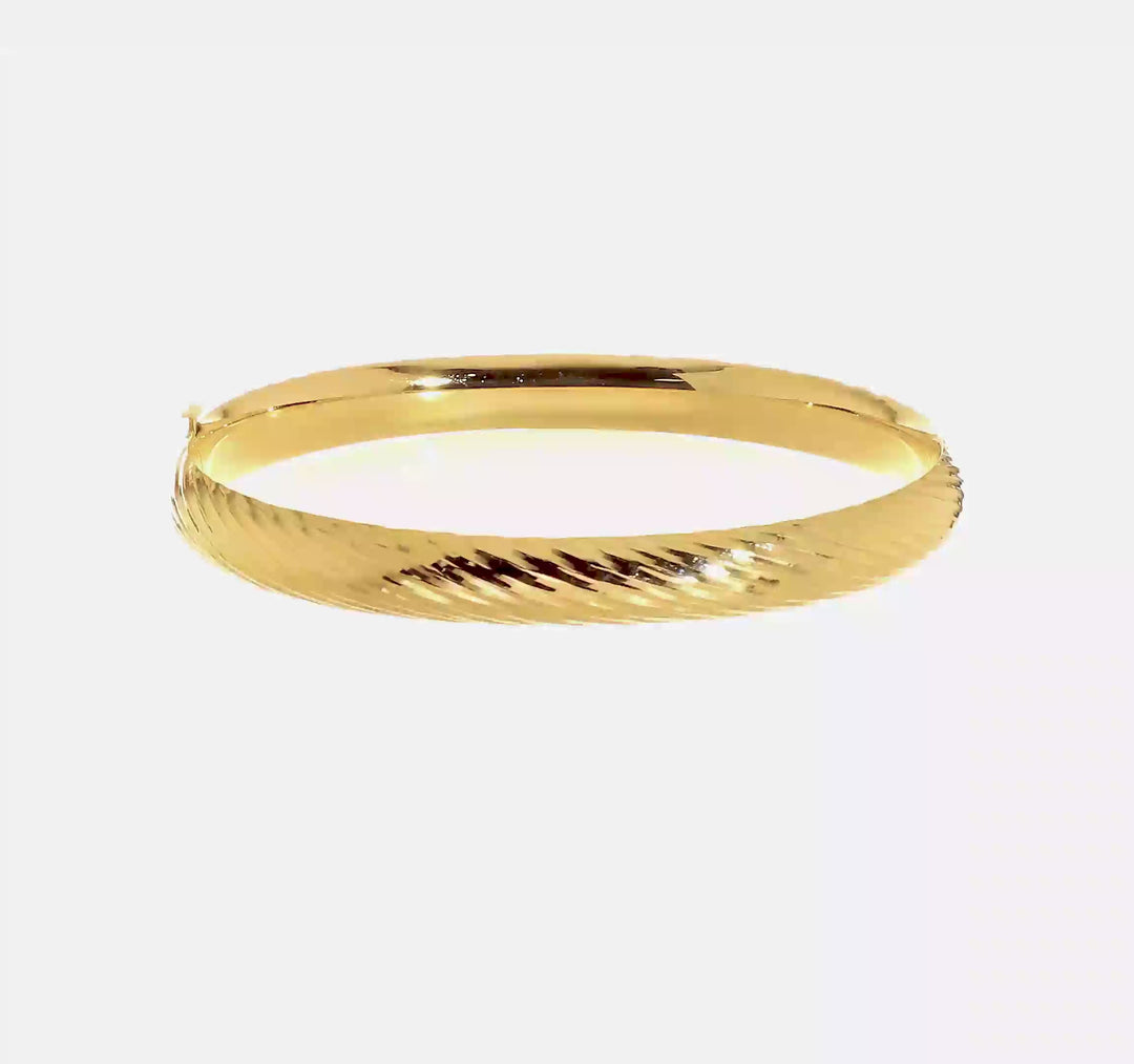 14K Yellow Gold Textured Hinged Bangle with Polished Finish