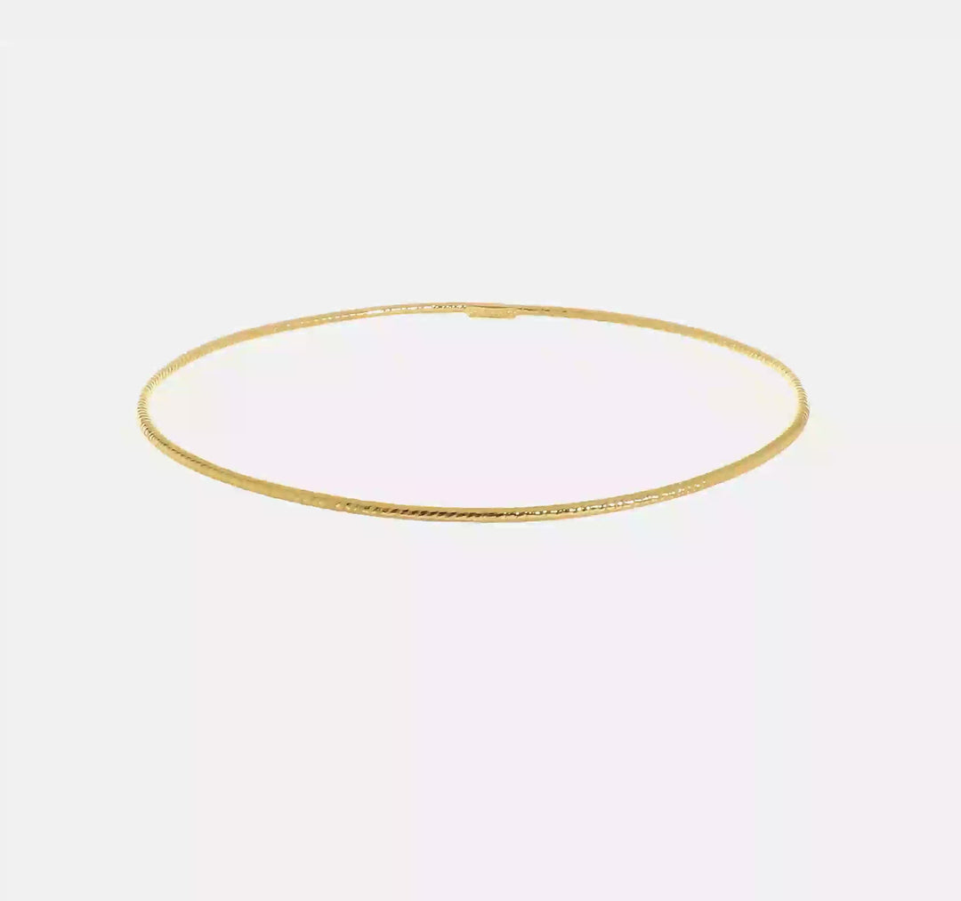 1.5mm Textured Slide-On Bangle Bracelet in 14k Gold