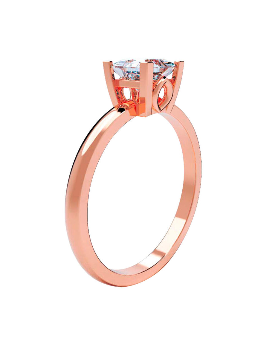 ANILLO DE ORO CON CIRCONIA