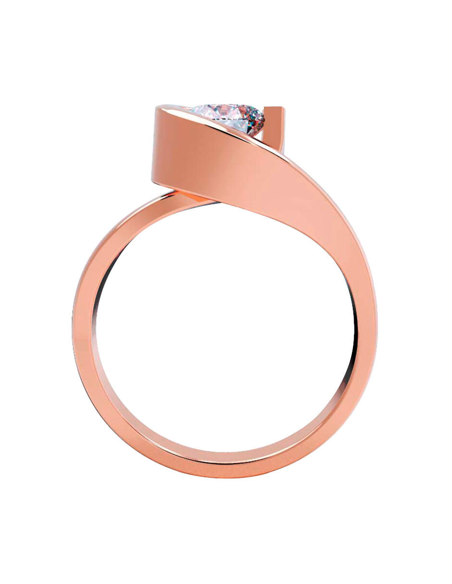 ANILLO DE ORO CON CIRCONIA