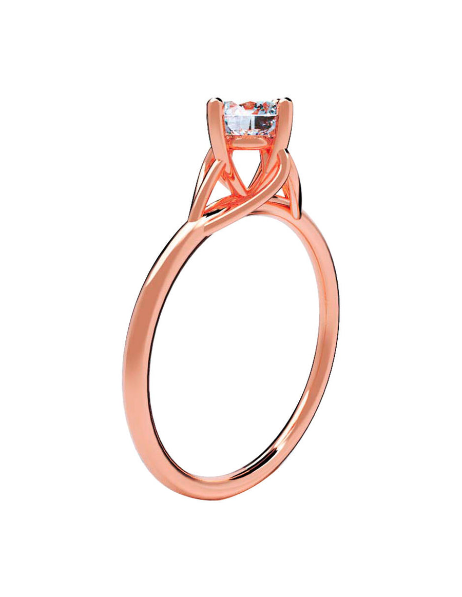 ANILLO DE ORO CON CIRCONIA
