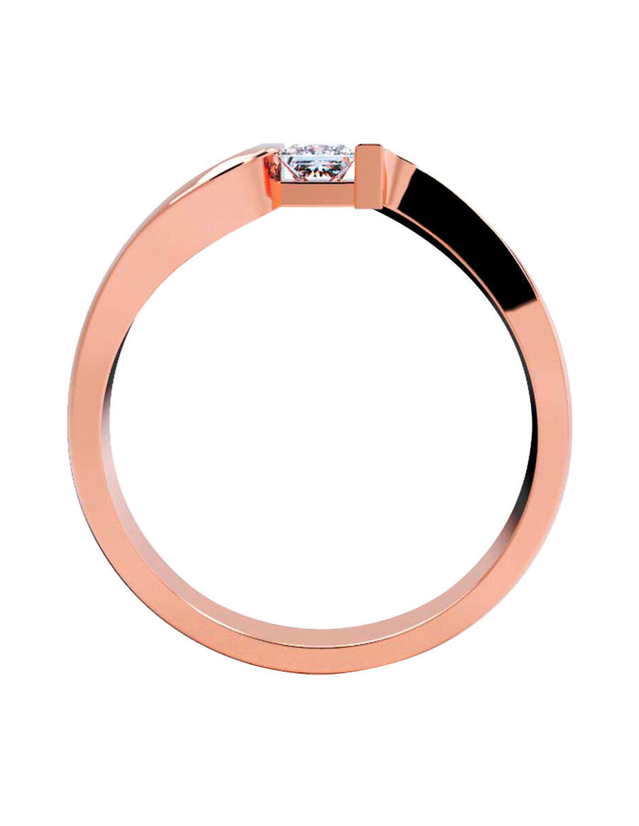 ANILLO DE ORO CON CIRCONIA