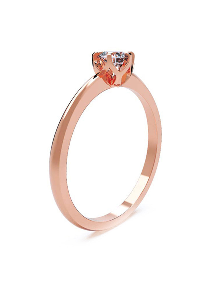 ANILLO DE ORO CON CIRCONIA
