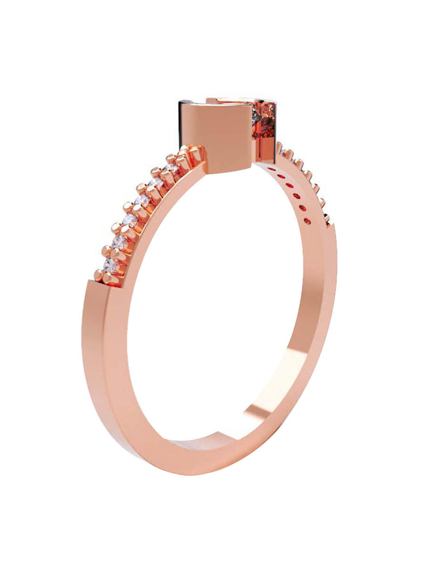 ANILLO DE ORO CON CIRCONIA
