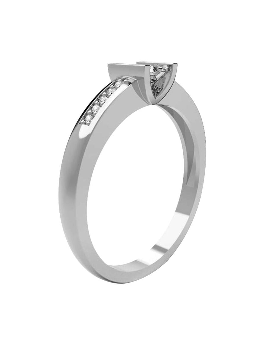ANILLO DE ORO CON CIRCONIA
